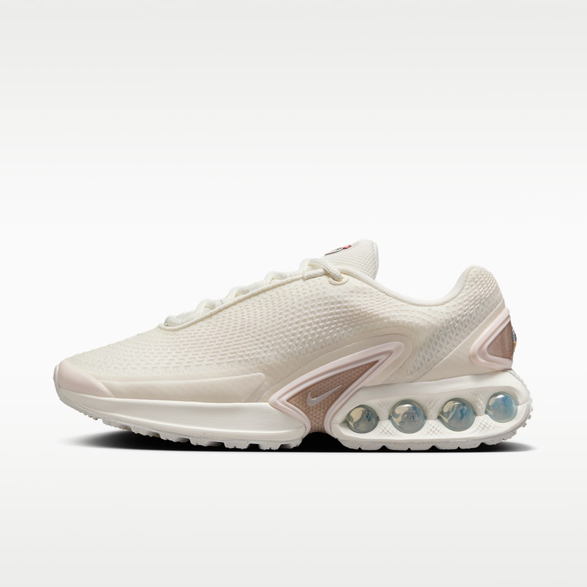 NIKE Air Max DN オフホワイト White Air Max Dn Shoes. Nike.com